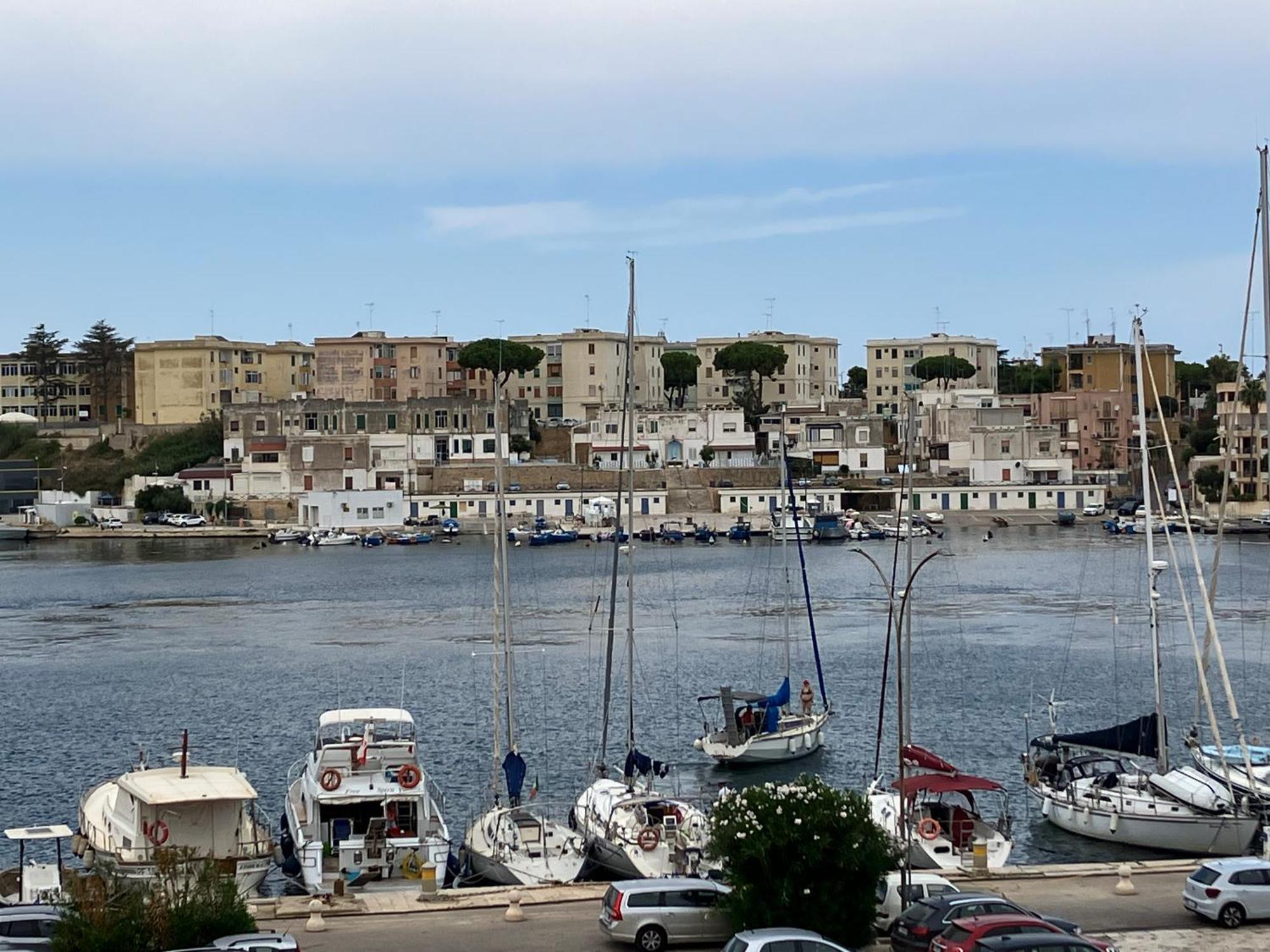 Hary Home Brindisi Kültér fotó